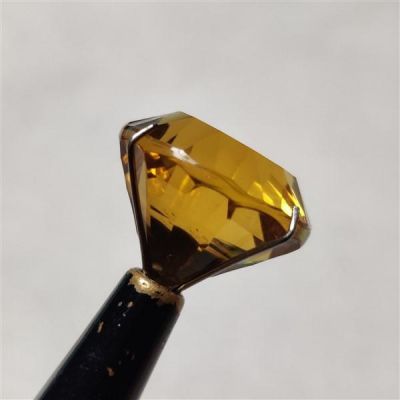 concave-cut-honey-quartz-9554