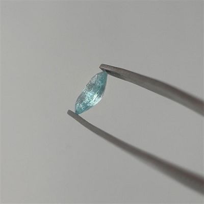 faceted-paraiba-blue-kyanite-n2697