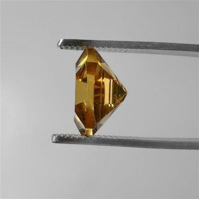 millenium-cut-honey-quartz-n5726