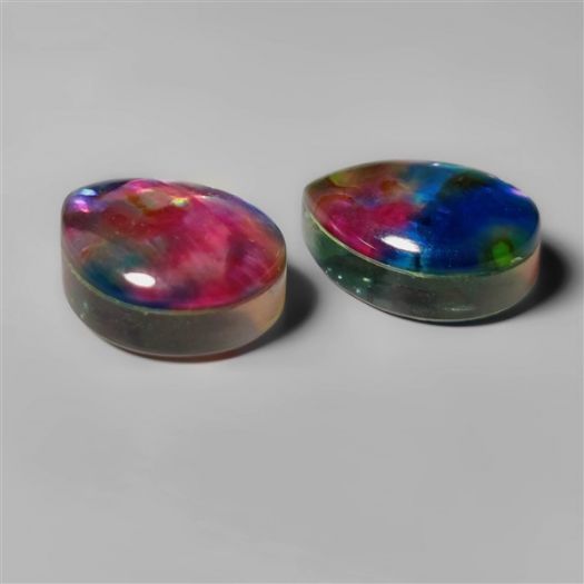 himalayan-crystal-with-dichroic-glass-doublets-pair-n9109