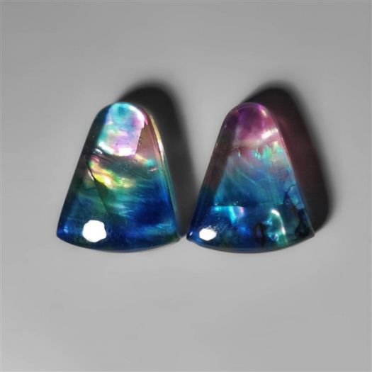 himalayan-crystal-with-dichroic-glass-doublets-pair-n9110